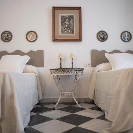 Gatu Premium Apartamento Palacio Oneto Con Jardin Privado " Preferente Mayores De 25 Anos Y Familias " إل بويرتو دي سانتا ماريا المظهر الخارجي الصورة