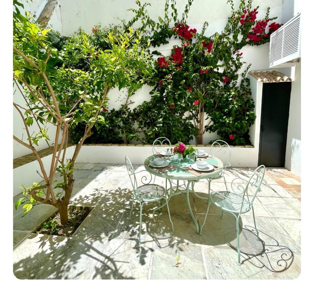 Gatu Premium Apartamento Palacio Oneto Con Jardin Privado " Preferente Mayores De 25 Anos Y Familias " إل بويرتو دي سانتا ماريا المظهر الخارجي الصورة